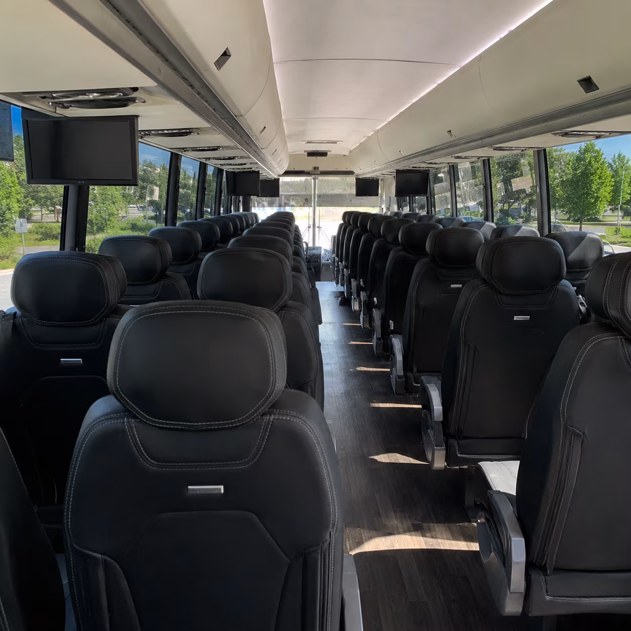 charter buses for trade shows and off site corporate meetings near santa cruz