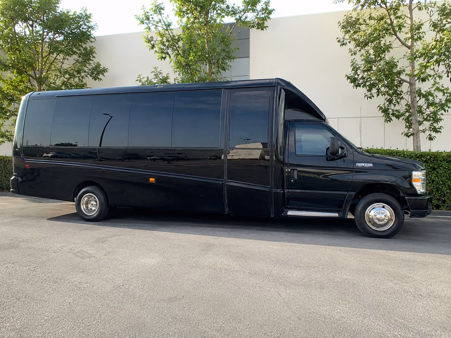 festival shuttle buses for aptos village park and santa cruz county events