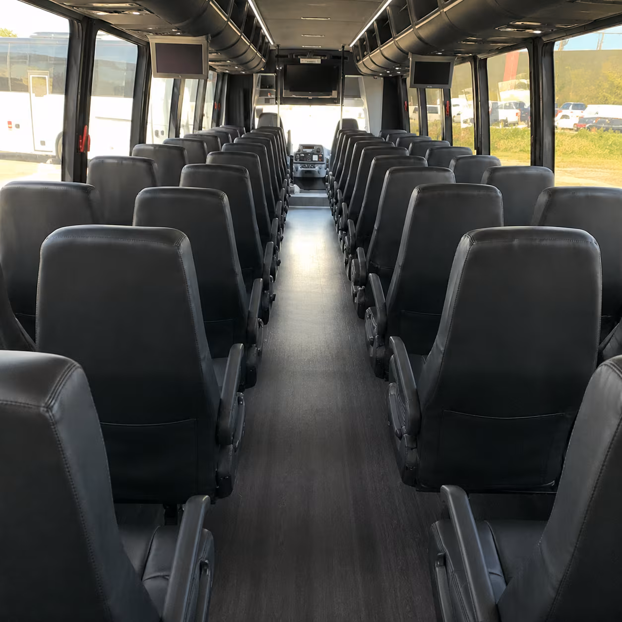 shuttle buses for santa cruz wedding guests between hotels and venues
